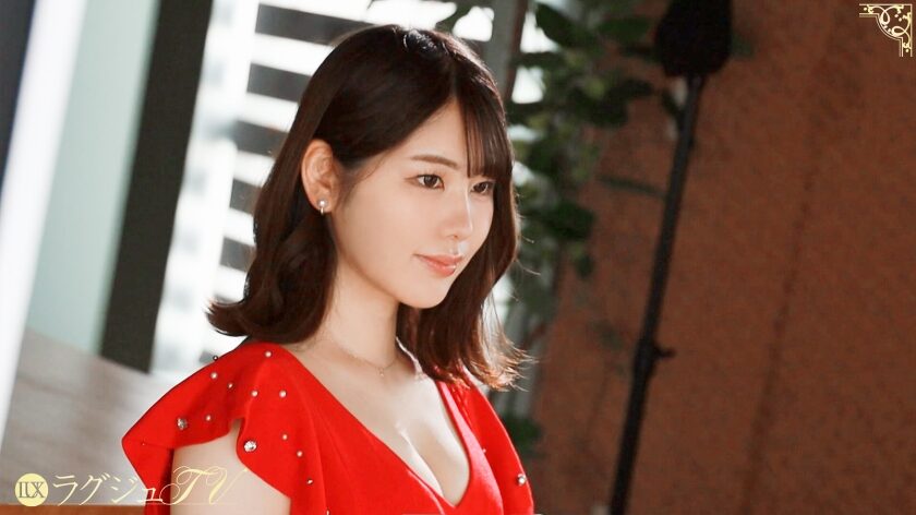 普段はフェイシャルエステのエステティシャンとして働いており、美意識の高さが窺える。
